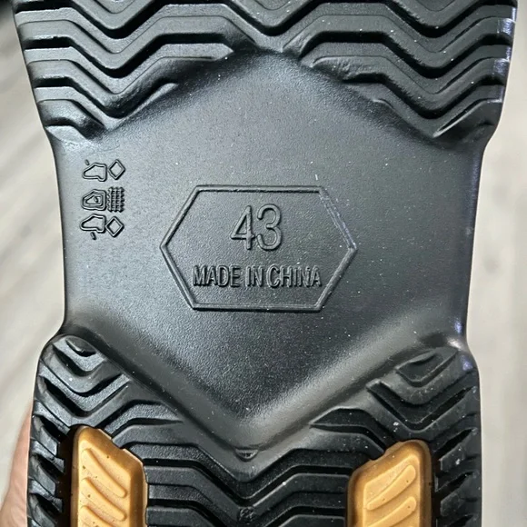 Weimuta Women’s Rain Boots, Dark Yellow, Size 11 - Picture 2 of 5